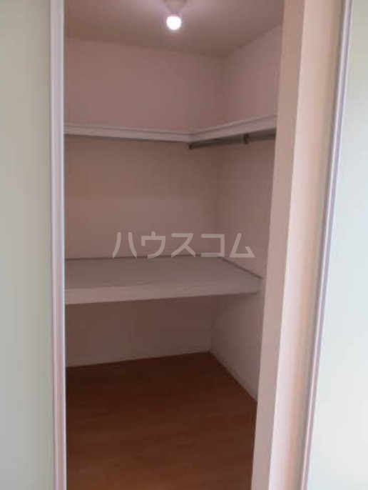 15/23 エントランス