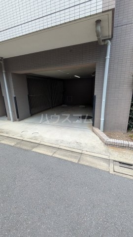 25/29 駐車場