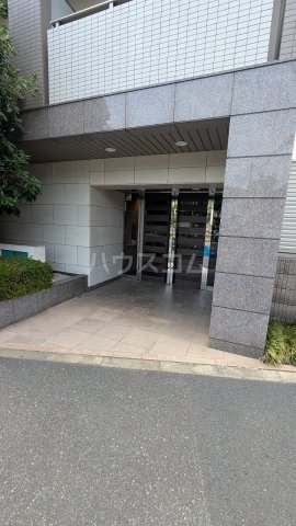 24/29 エントランス