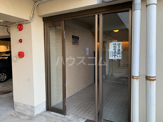 22/29 エントランス