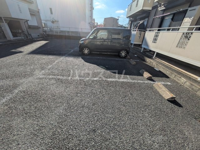 20/30 駐車場