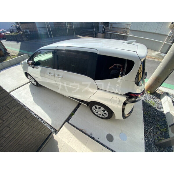 22/30 駐車場