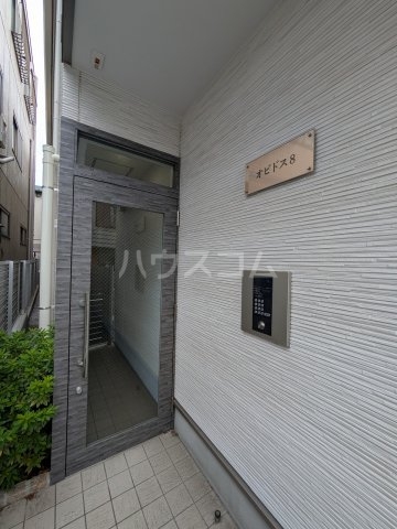 25/30 エントランス