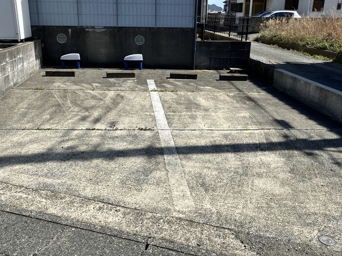 12/13 駐車場