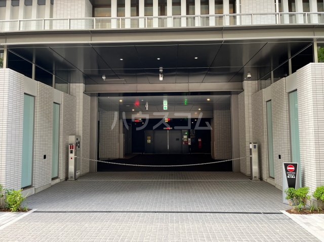 18/25 駐車場