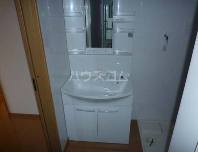 13/28 洗面