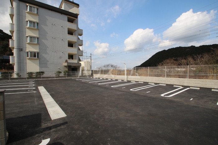 14/15 駐車場