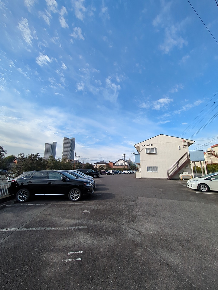 2/5 駐車場