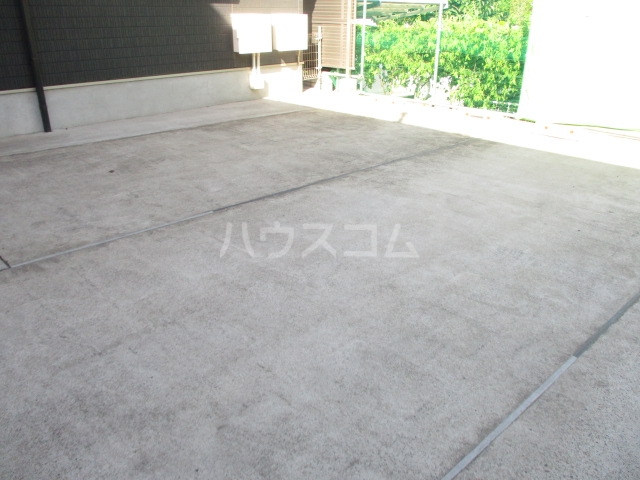 23/25 駐車場