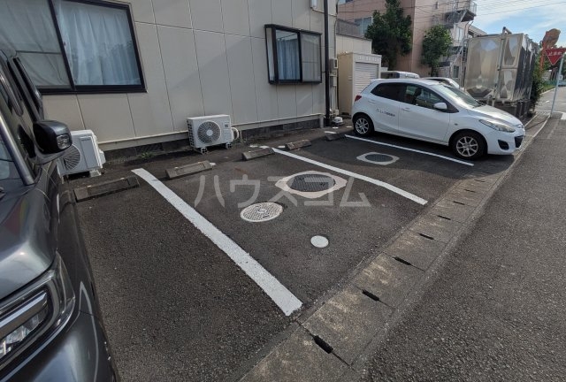 20/21 駐車場