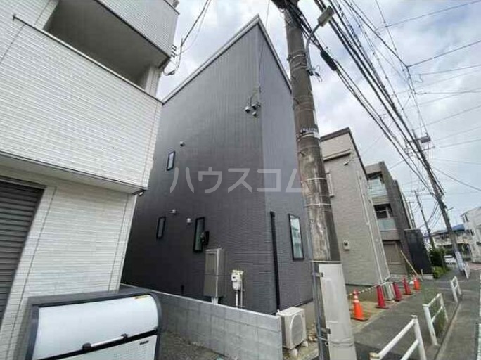 2/10 外観