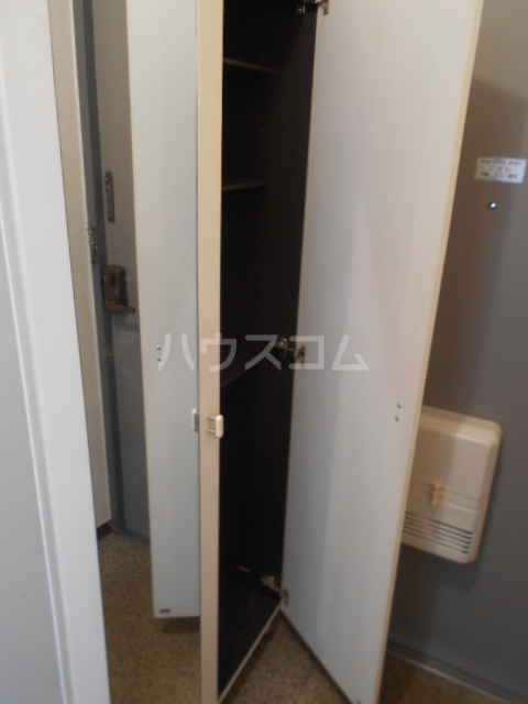 13/30 玄関