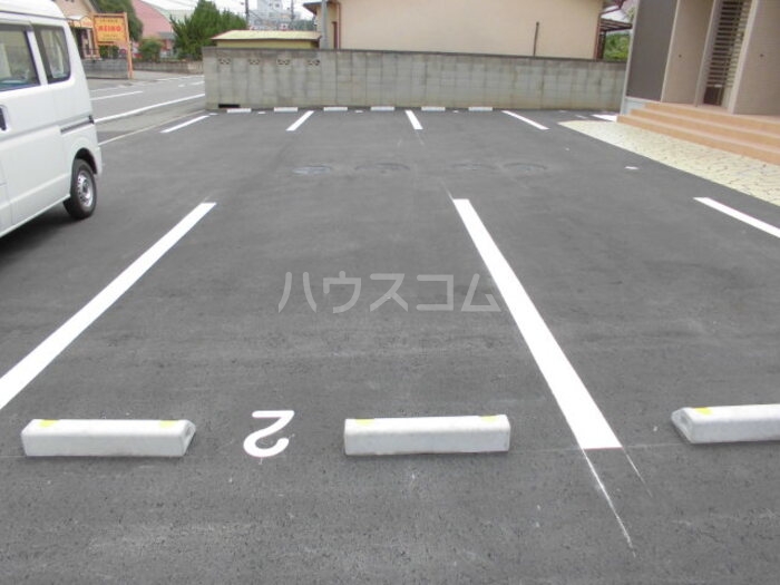17/22 駐車場