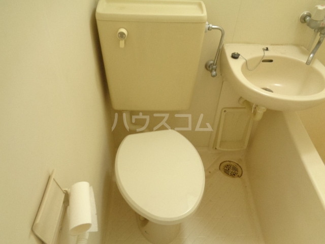 13/30 トイレ