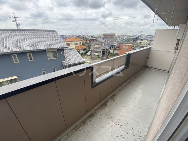 18/26 バルコニー