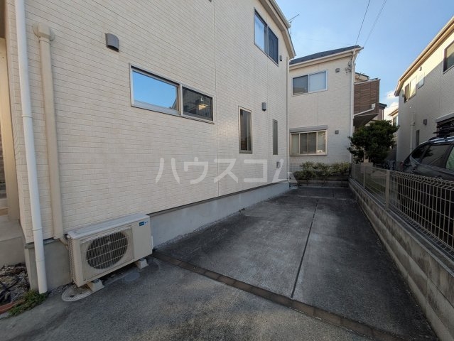 21/22 駐車場