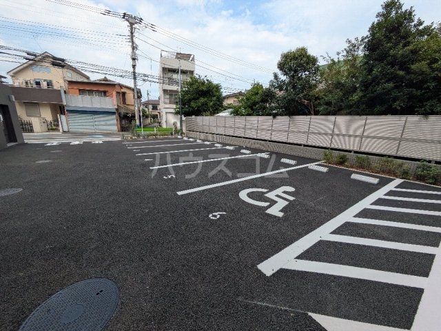 24/27 駐車場