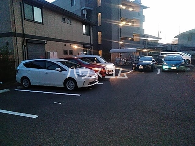 15/19 駐車場