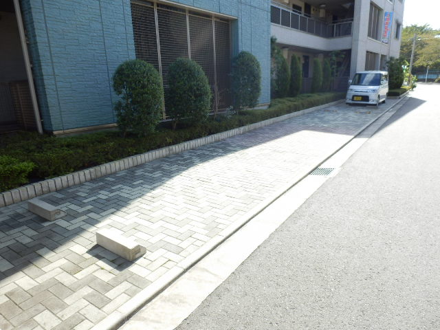 17/27 駐車場