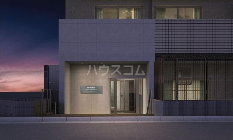 18/27 エントランス