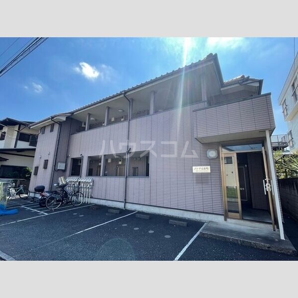 14/25 エントランス