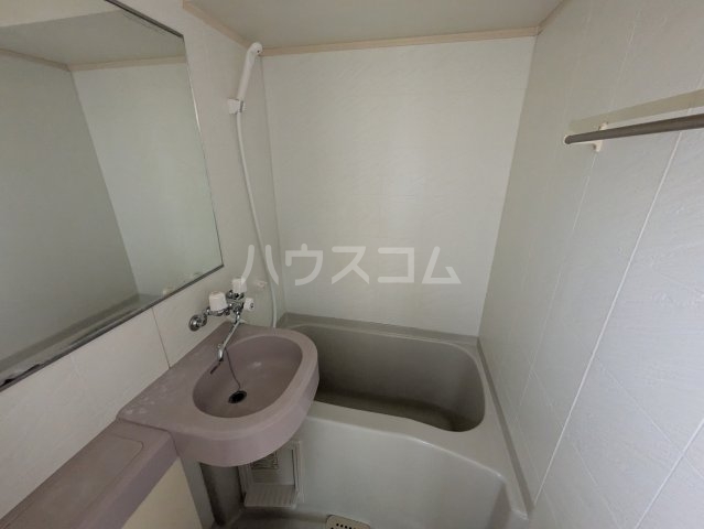 14/30 浴室