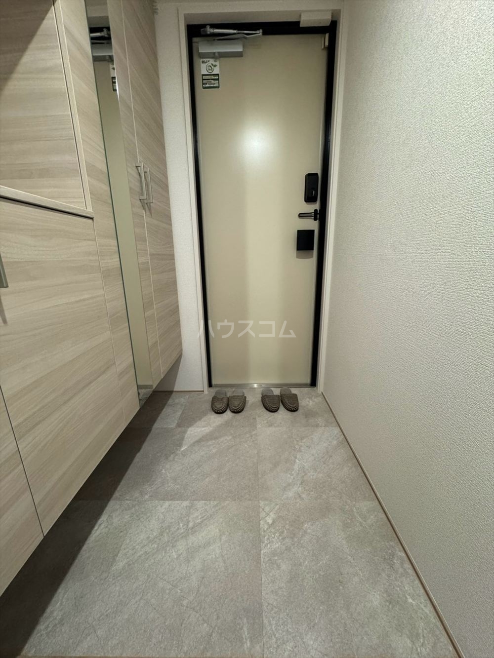 13/30 玄関