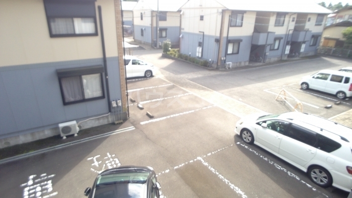 2/2 駐車場