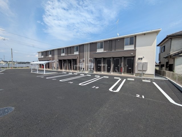 28/30 駐車場