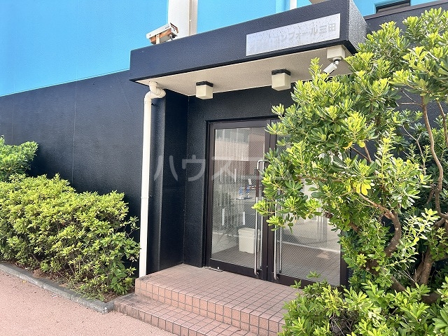22/26 エントランス