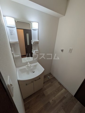 14/30 洗面