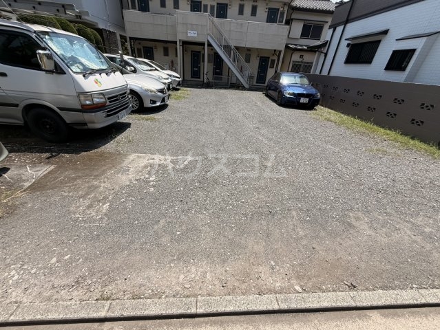 2/8 駐車場