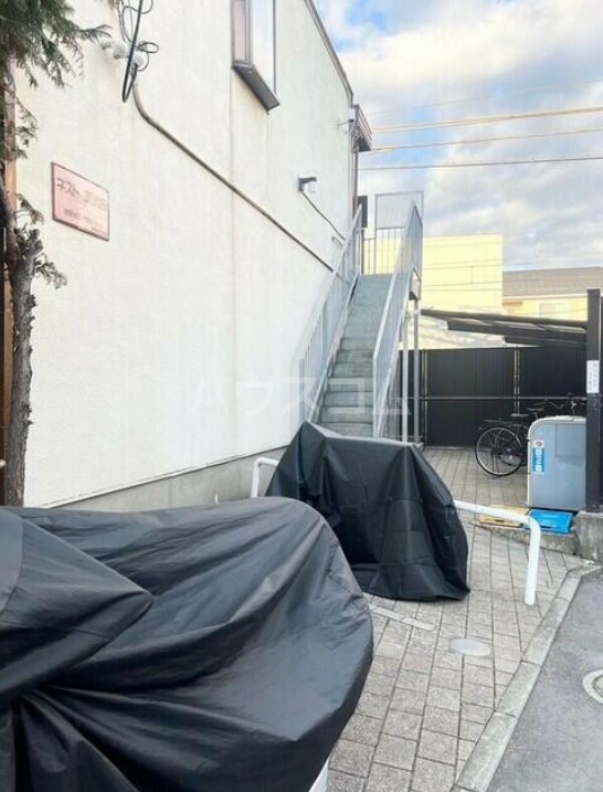 2/3 エントランス