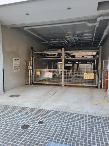 2/3 駐車場