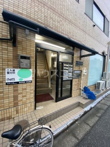 29/30 エントランス