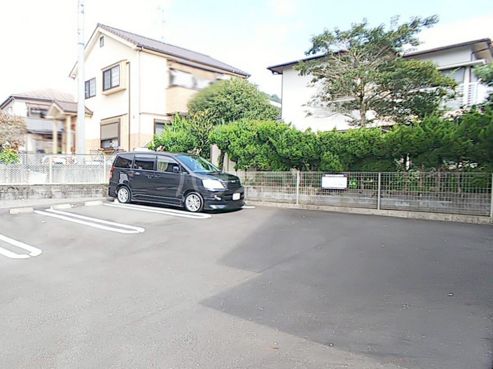 20/20 駐車場