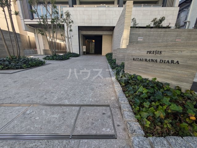 2/5 エントランス