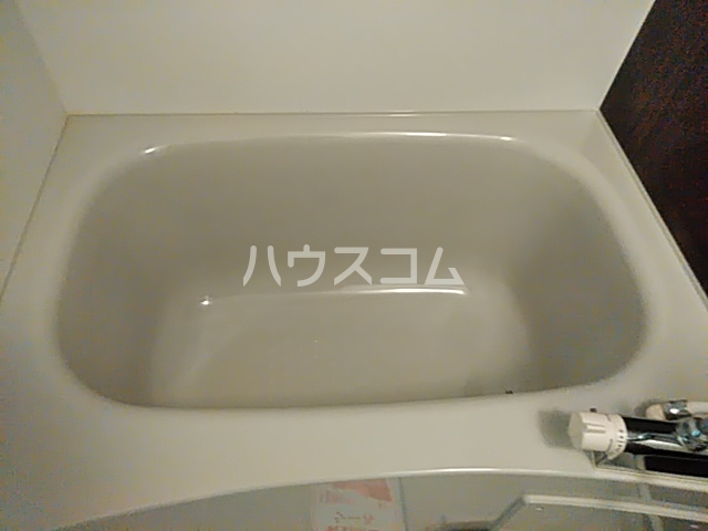 13/28 浴室