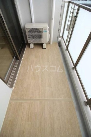 21/30 バルコニー