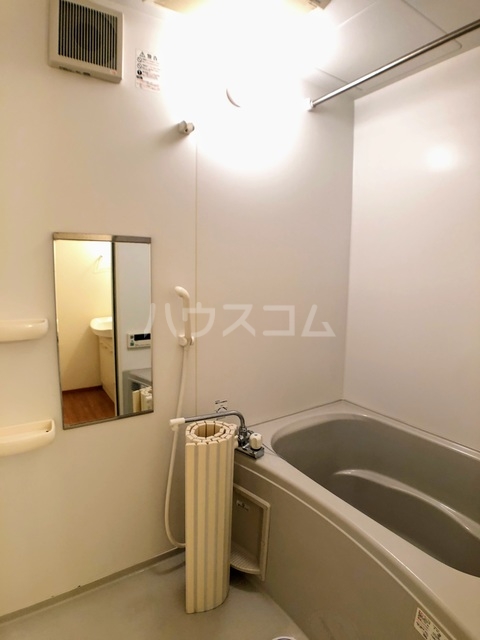 19/30 浴室