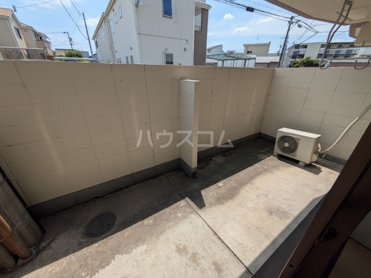 13/18 バルコニー