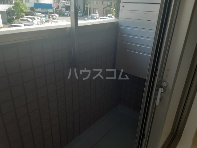 23/30 バルコニー