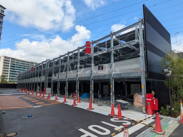 18/25 駐車場