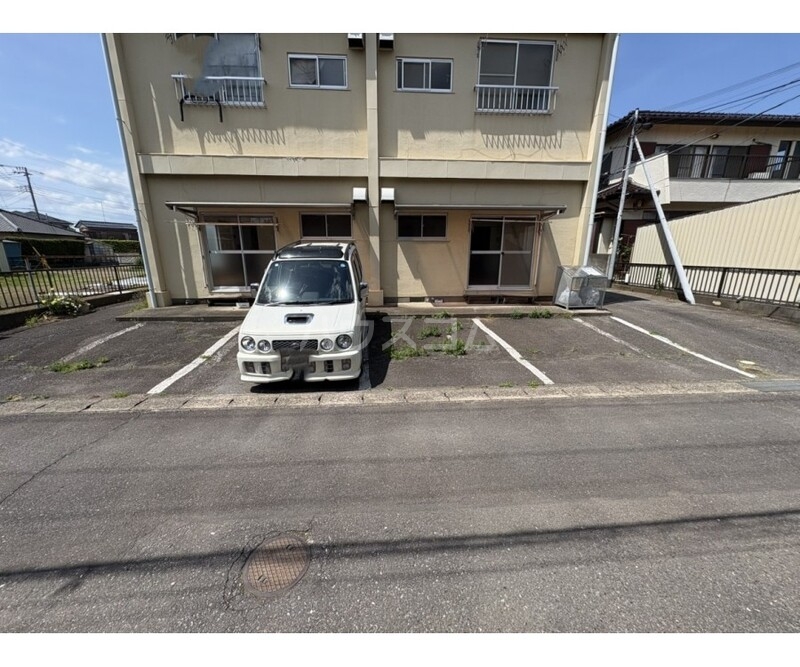 16/26 駐車場
