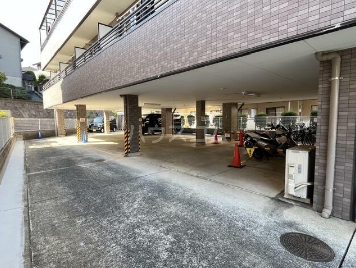 8/18 駐車場