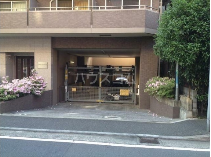 16/26 駐車場