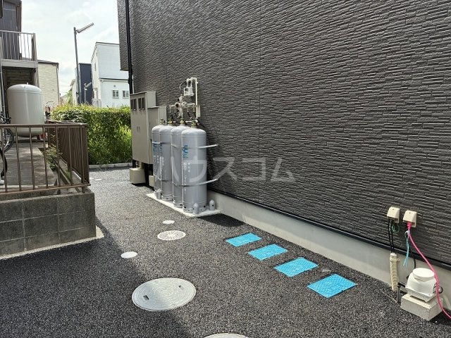 26/30 エントランス