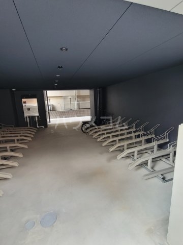 24/24 駐車場