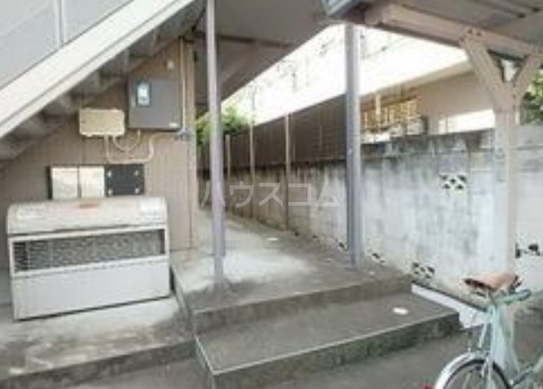 14/17 エントランス