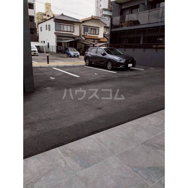 19/26 駐車場
